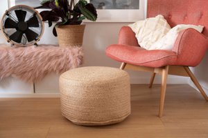 Rondes jute pouf im boho -stijl