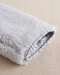 Girl's gray faux fur coat with flower pockets P129-11607211