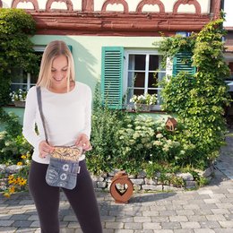 Sunsa kleine Nachhaltige Umhängetasche.  Damen Schultertasche aus recycelte Jeans & Canvas ( Segeltuch). Handtasche Vintage retro Stil. Crossbody Tasche für Frauen.