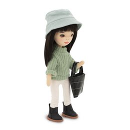 Weiches Spielzeug, süße Schwestern - Lilu in einem grünen Pullover + Bonuszubehör (35 cm)