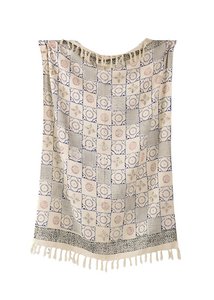 Blue & Cream Plaid / Sofa Throw – Mandala Pattern with Fringes – 130x175 cm – Urbane Hide