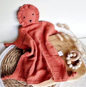 Hydrophiles Kuscheltier Löwe - Terrakotta