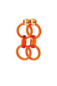 Oorbellen resin oranje/bruin met oorsteker