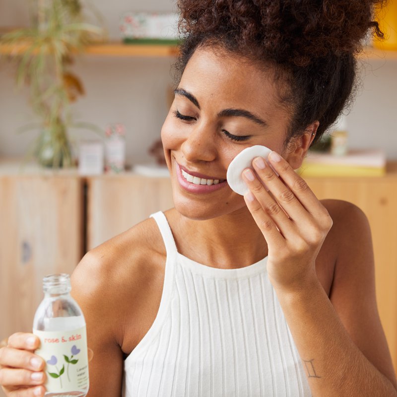 Acqua di lavanda biologica lenitiva