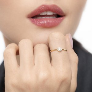 Pavé II ring with diamonds, 18K yellow gold