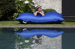 FLOAT BEANBAG SWIMMINGPOOL - kongeblå