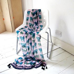 Papillon pink butterfly scarf