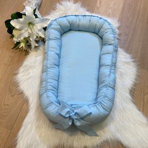 Baby Nest Classic Love Blau