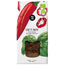 Savory pepper and basil crackers with a "Give it away" message on the packaging. Made with natural ingredients.