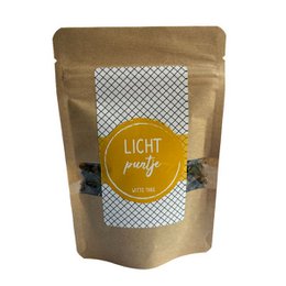  White tea with a light, delicate flavor.