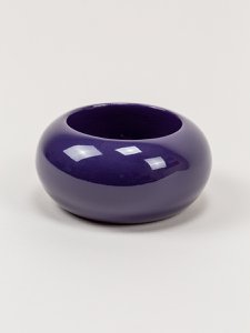 Brede ronde paars gelakte houten armband