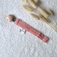 Pacifier chain made of hydrophilic fabric with wooden fastening clip - Old pink