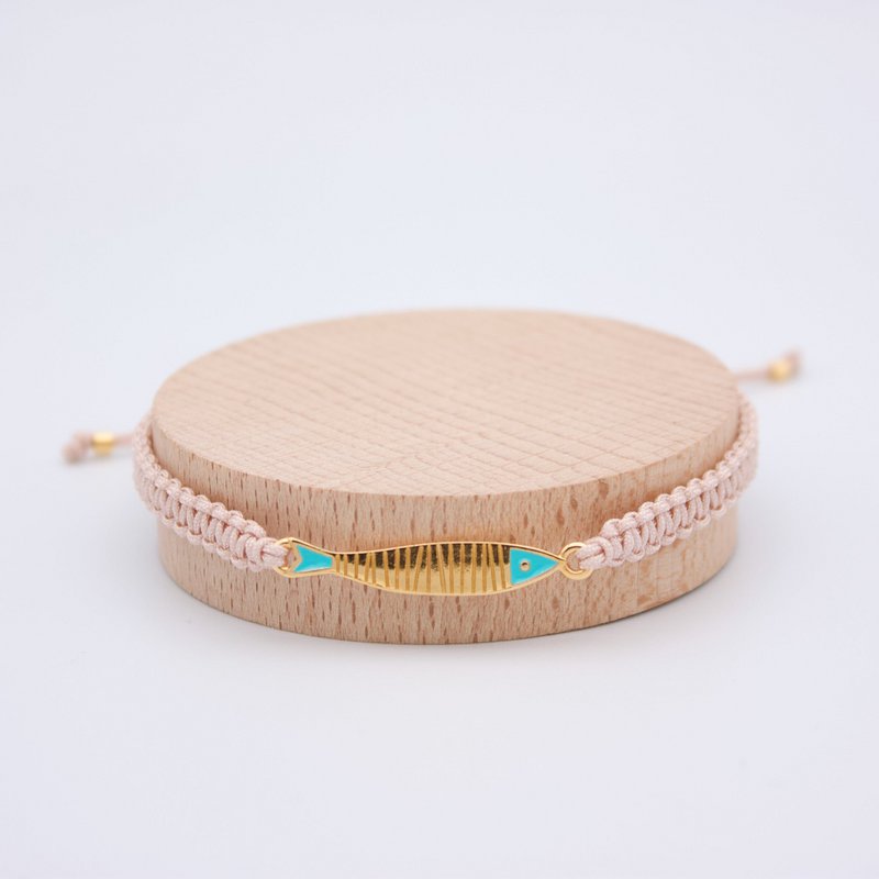 MAGDALENA colorful macrame bracelet with golden fish charm