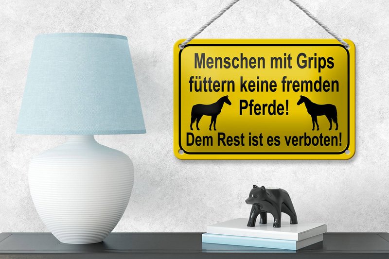 Tin sign note 18x12cm do not feed strange horses decoration