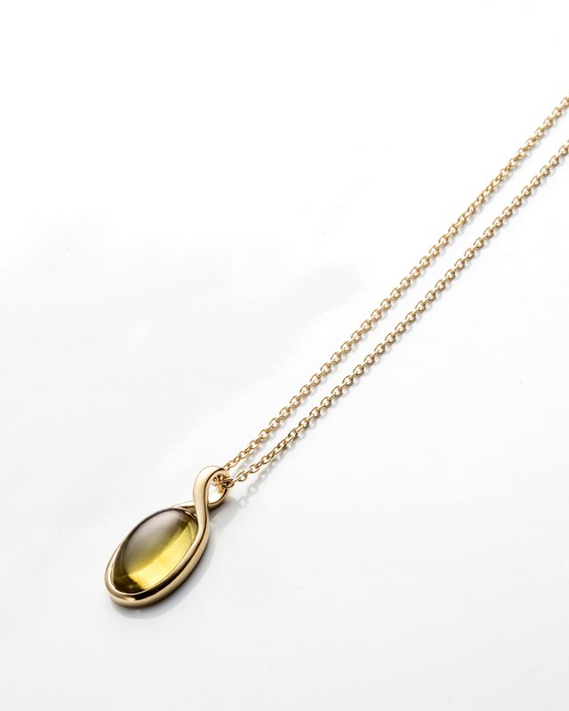 Brilliant necklace