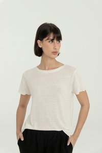 06h - linen t-shirt