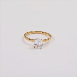 Tabby - Solitaire Anniversary Crystal Gold Ring