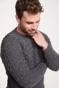 Omey Mens Aran Crew Neck Sweater - Charcoal