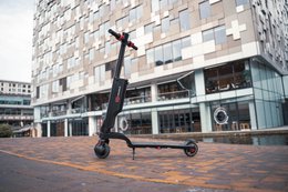 Bluetooth E Scooter - Der offizielle Elektroroller von Cruzaa City