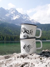 Enamel cup mountains and wheel