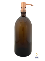 A brown glass soap dispenser with a premium copper pump, with a capacity of 1 liter.
