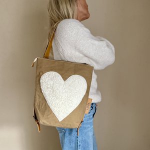 BackBag Teddy heart (vintage dark canvas) NEW