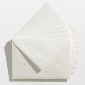 Envelope Créme C6 made of Italian paper, dotted & FSC certified
