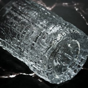 Japanisches Glas 316 - Geschenkbox + Graniteiswürfel + Lebensunterhalt