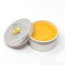 A 200 ml body scrub with a yuzu-white tea scent, featuring a creamy, exfoliating formula with granité particles to gently remove dead skin cells.