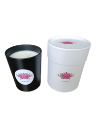  A tall, round black candle with a pink label featuring a crown design. The candle is labeled "Candle Paris Mon Amour Parc Monceau (Bois noir) 140 g" and is categorized as a scented candle.