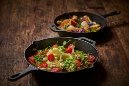Skillet cast iron skillets 30 & 25 cm - 2 pcs