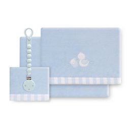3-piece cot bedding set in coral fleece with pacifier holder, featuring a sheet, fitted sheet, and pillowcase in a blue color with a bear design.