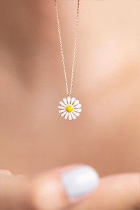 GÄNSEBLÜMCHEN KETTE