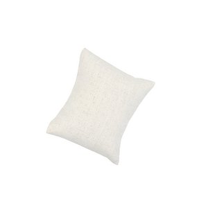 Small display pillow for bracelets