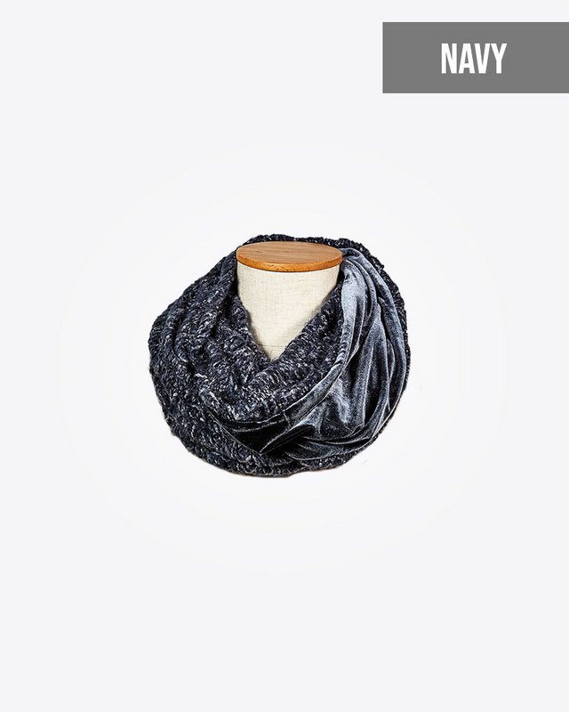 Cuello con Forro de Terciopelo: LIZBET