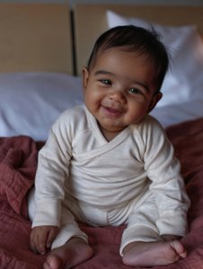 Baby-Wickelpullover aus Wolle – Merinowolle – Natur