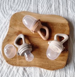 Fruit Feeder Pacifier - Beige Dotted