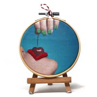 Handmade Embroidery Hoop Wall Art - Red Mouths - Textile Wall Decoration (10cm)