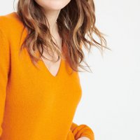 LILLY 2 Pumpkin orange cashmere V-neck sweater