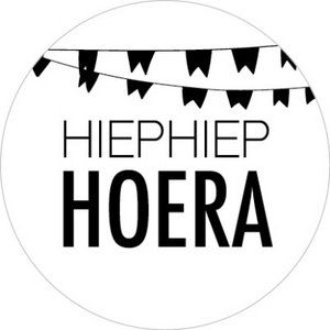 Stickers 40mm 50 stuks hiep hiep hoera vlag