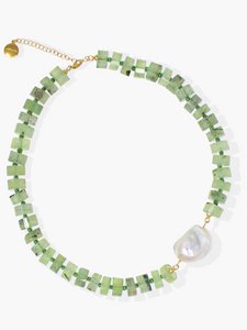 Artemis Green Quartz & Pearl Halskette