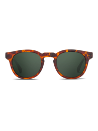  Tortoiseshell-patterned sunglasses with a classic square frame shape and dark green lenses. Suitable for a variety of face shapes and styles.