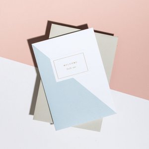 'Welcome Little One'-kaart - lichtgrijze envelop