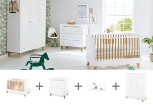 Kinderzimmer 'Pfanne' breit groß, inkl. Wandregal
4-teilig: Kinderbett, breite Wickelkommode, großer Kleiderschrank, Wandregal
