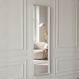  A full-length steel mirror in a gray color, measuring 30x120 cm, suitable for wall mounting in a living room or bedroom.