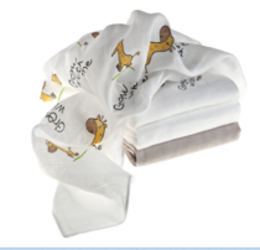 Set of 4 white cotton swaddle blankets with giraffe print, Oeko-Tex certified, suitable for newborns and infants.