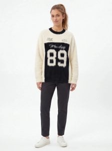 Supreme Crewneck – van Dense Weave voor een moeiteloze look