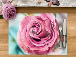 Artipics Tovagliette Rosa Rosa Confezione da 4 Tovagliette Tovagliette in Plastica Pulibili Ciascuno 42 x 30 cm Tovagliette Fiori Decorazione della Tavola per Cucina/Zona da Pranzo/Ospiti/Interni/Esterni