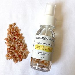 A vibrant, citrus-based room spray with notes of sunstone and a natural, earthy aroma.