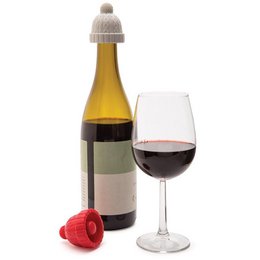  A bottle stopper with a knit hat design, available in blue & grey and red & grey colors. The product is categorized as a Bottle Stopper.